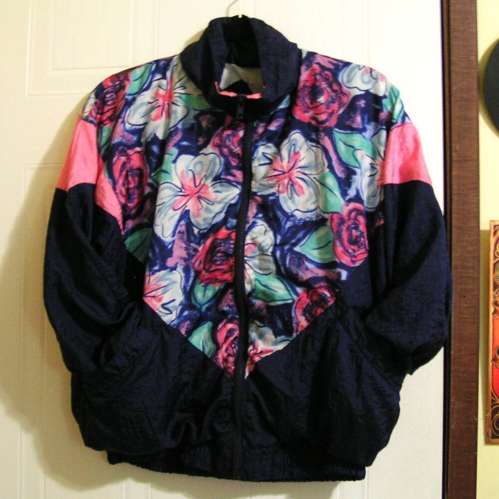 NAVY FLORAL LIGHTWEIGHT JACKET LG.